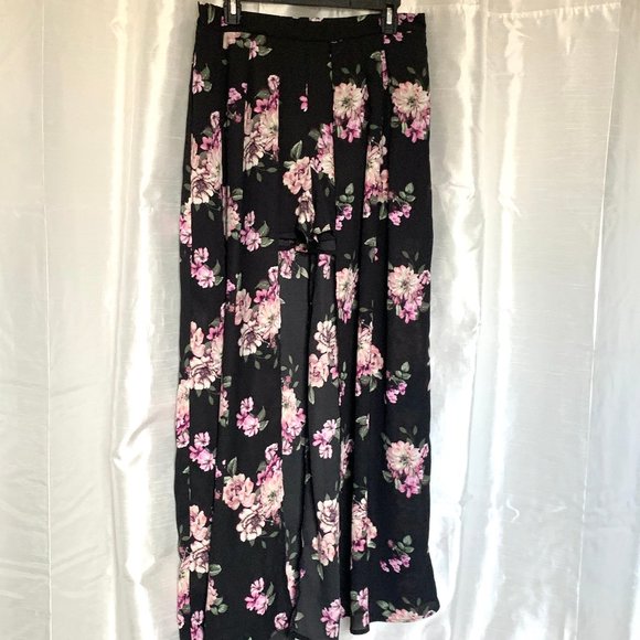 Justify Dresses & Skirts - 🇺🇸🇺🇸SALE 3/$12 
MAXI SKIRT w/SHORTS XL